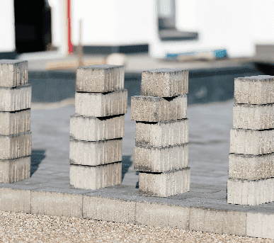 Maytrans - układanie kostki-brukowej - usługi dla domów